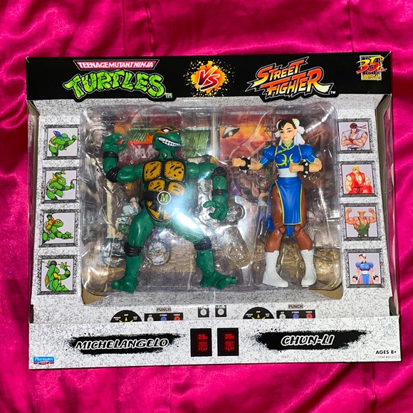 Hot Topic Accessories - TMNT Street Fighter Action Figures 🖤